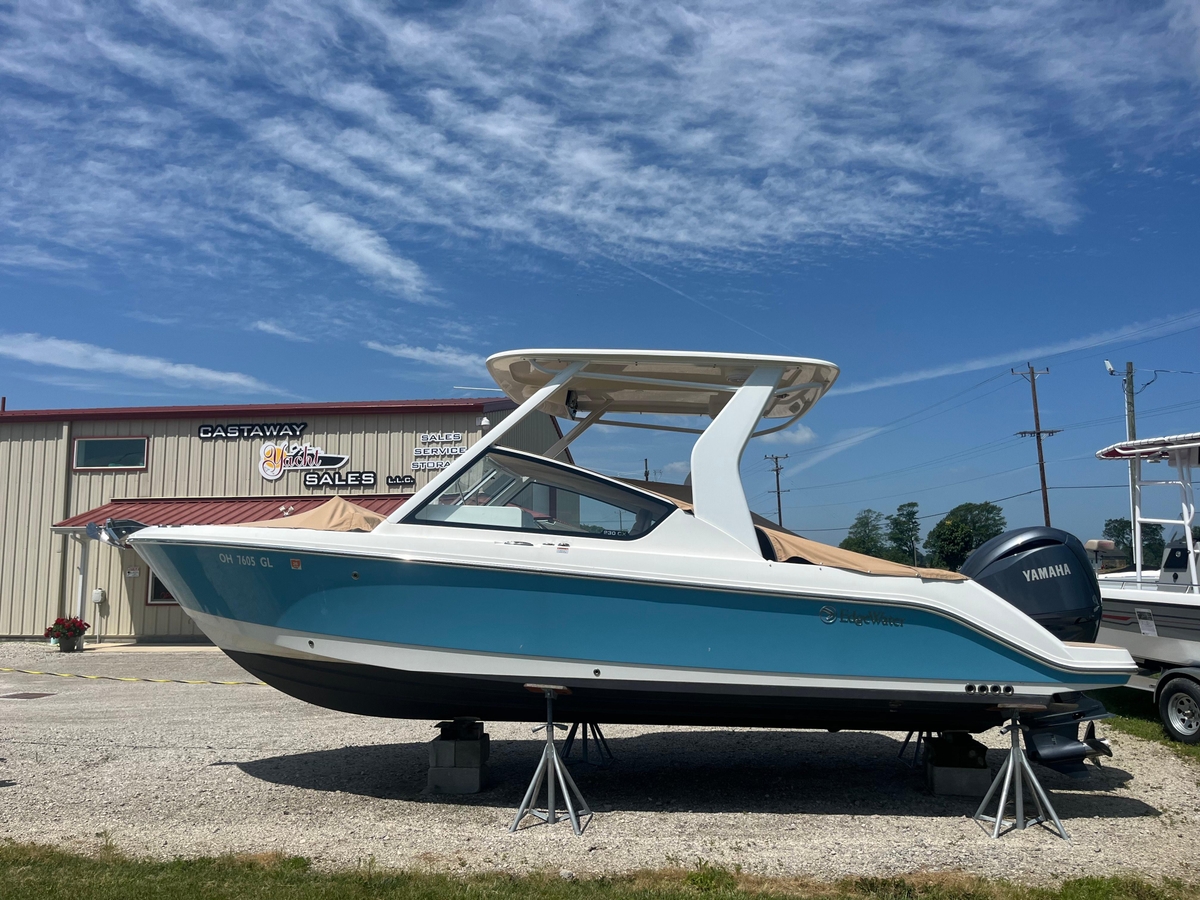 2023 Edgewater 230CX Crossover - Sold Boat
