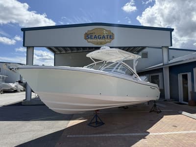 BOATZON | EdgeWater 248CX 2026