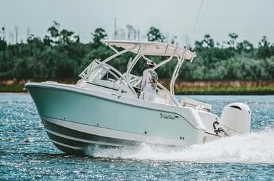 BOATZON | EdgeWater 248CX CROSSOVER 2026