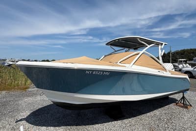 BOATZON | Edgewater 248CX Crossover 2025 BOATZON | Edgewater 248CX Crossover 2025