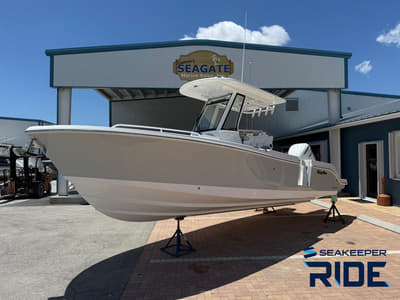 BOATZON | EdgeWater 250CC 2026