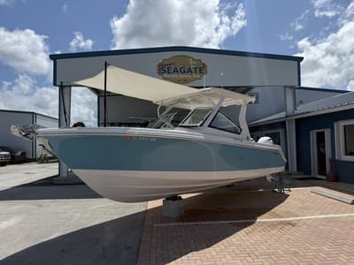 BOATZON | EdgeWater 262CX 2019