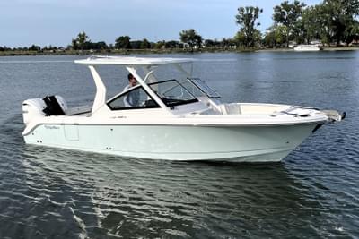 BOATZON | Edgewater 262CX Crossover 2025