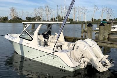 BOATZON | Edgewater 262CX Crossover 2025