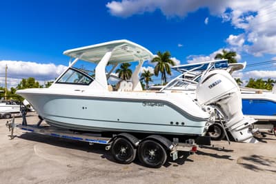 BOATZON | Edgewater 262CX Crossover 2026