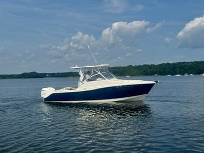 BOATZON | Edgewater 280CX Crossover 2018