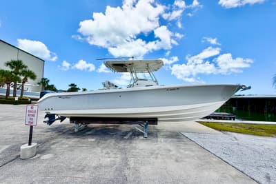BOATZON | Edgewater 318CC 2013