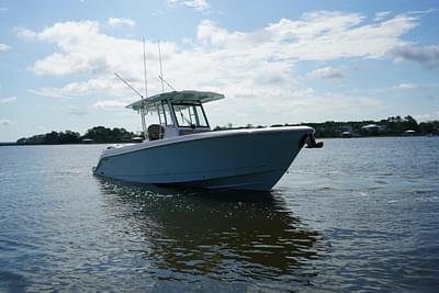 BOATZON | Edgewater 340CC 2025