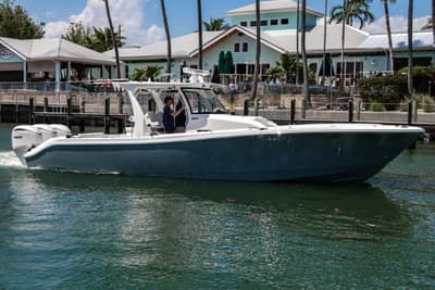 BOATZON | Edgewater 370CC 2025 BOATZON | Edgewater 370CC 2025