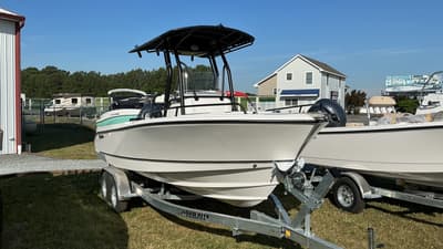 BOATZON | EdgeWater OUTRIDER WATCHMAN SPECIAL EDITION 208 CC 2026