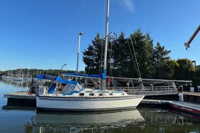 BOATZON | Endeavour 33 1985