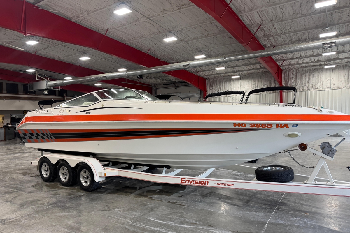 2001 Envision 2900 Combo - Sold Boat