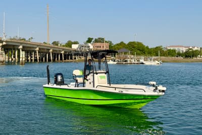 BOATZON | Epic 22 Sport Console 2015