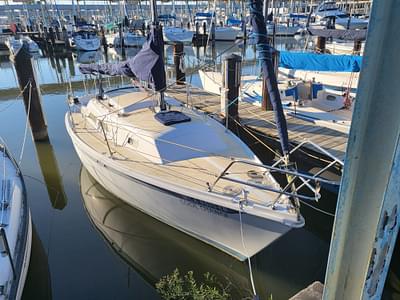 BOATZON | Ericson 25 1982 BOATZON | Ericson 25 1982