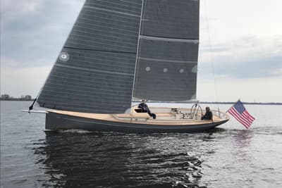 BOATZON | Essence 33 2018