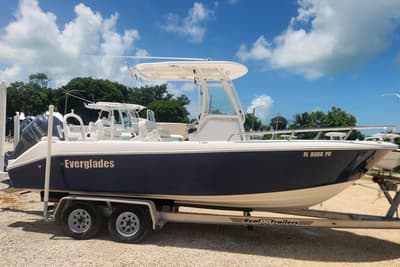 BOATZON | Everglades 230 Center Console 2011