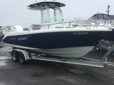 BOATZON | Everglades 230 Center Console 2018
