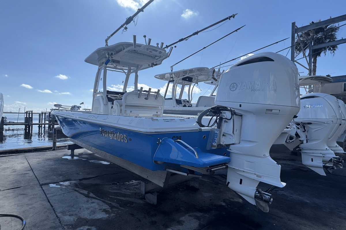 2021 Everglades 243 CC - Sold Boat