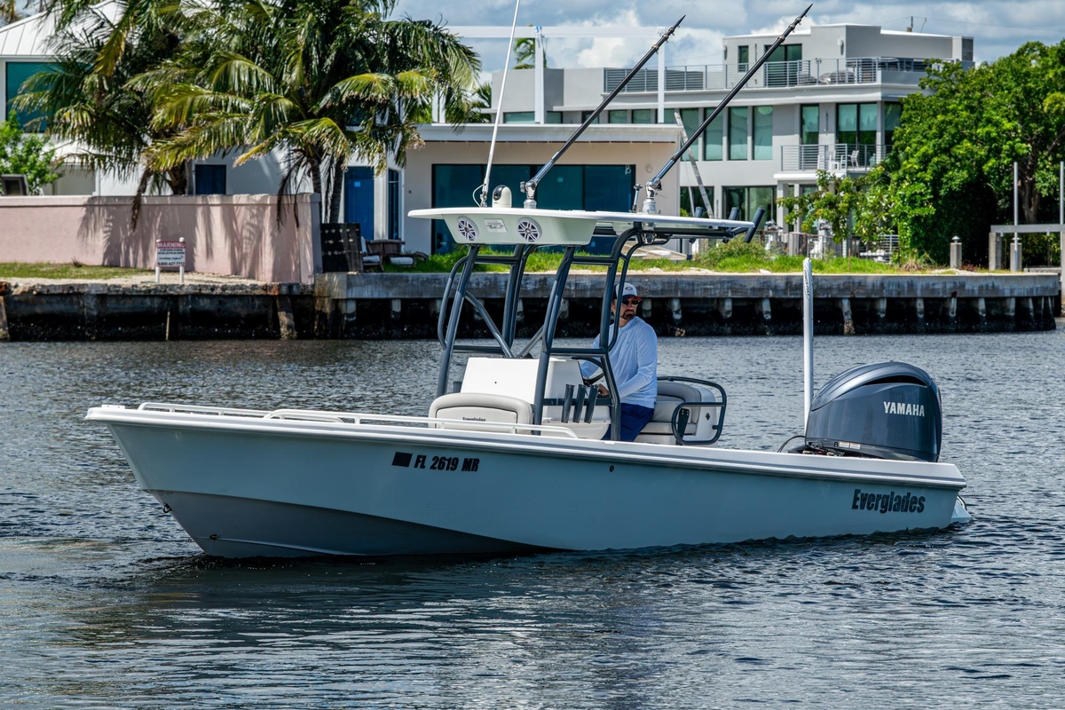 2004 Everglades 243 Center Console - Sold Boat
