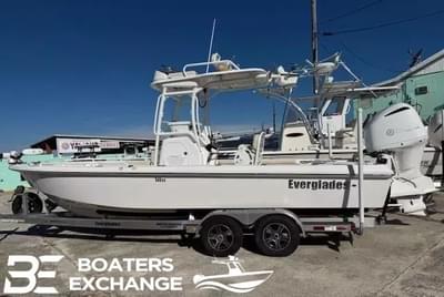 BOATZON | Everglades 243 Center Console 2018