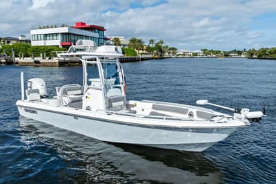 BOATZON | Everglades 243 Center Console 2023