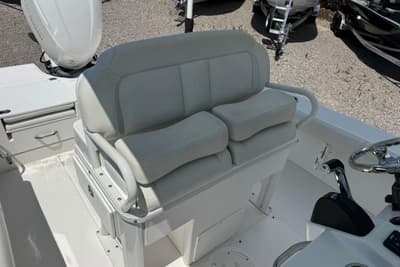 BOATZON | Everglades 253 Center Console 2020