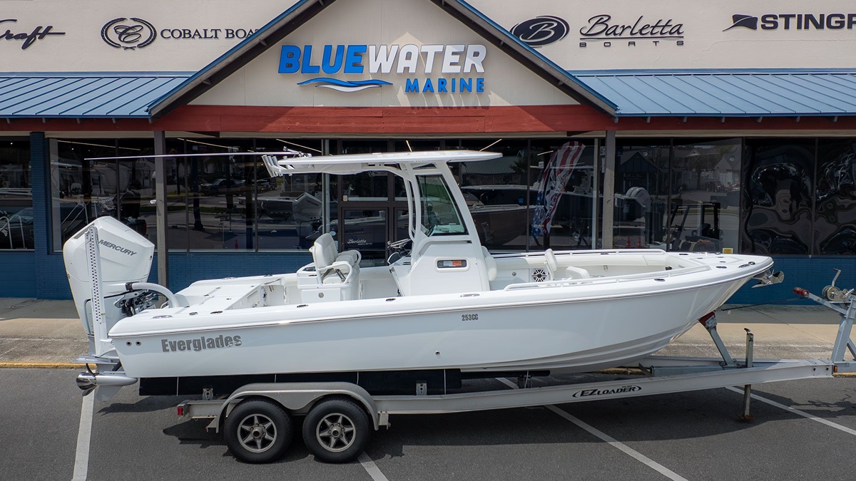 2026 Everglades 253 Center Console - Sold Boat