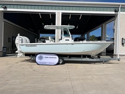 BOATZON | Everglades 273 CC 2025