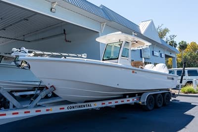 BOATZON | Everglades 273 Center Console 2020