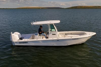 BOATZON | Everglades 273 Center Console 2021