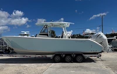 BOATZON | Everglades 273 Center Console 2027