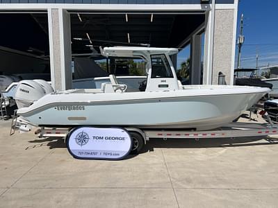 BOATZON | Everglades 285 CC 2025
