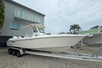 BOATZON | Everglades 295 Center Console 2016