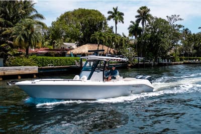 BOATZON | Everglades 295 Center Console 2021