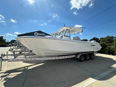 BOATZON | Everglades 315 CC 2025