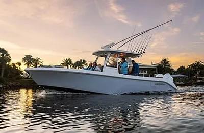 BOATZON | Everglades 315 CC 2025