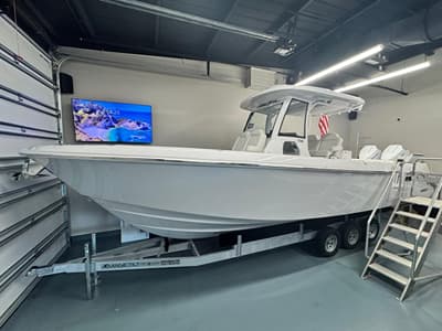 BOATZON | Everglades 315 Center Console 2027