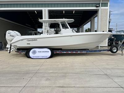 BOATZON | Everglades 335 CC 2025