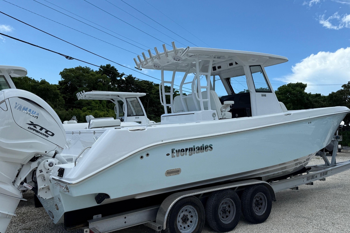 2026 Everglades 335 Center Console - Sold Boat