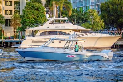 BOATZON | Everglades 360 LXC 2017 BOATZON | Everglades 360 LXC 2017
