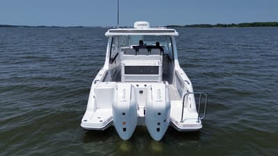 BOATZON | Everglades 367CX 2026