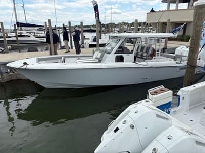 BOATZON | Everglades 375 CC 2025