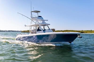 BOATZON | Everglades 375 Center Console 2025