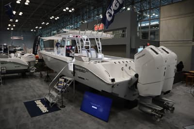 BOATZON | Everglades 395 Center Console 2025 BOATZON | Everglades 395 Center Console 2025