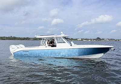 BOATZON | Everglades 395 Center Console 2026