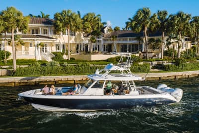 BOATZON | Everglades 455 Center Console 2027