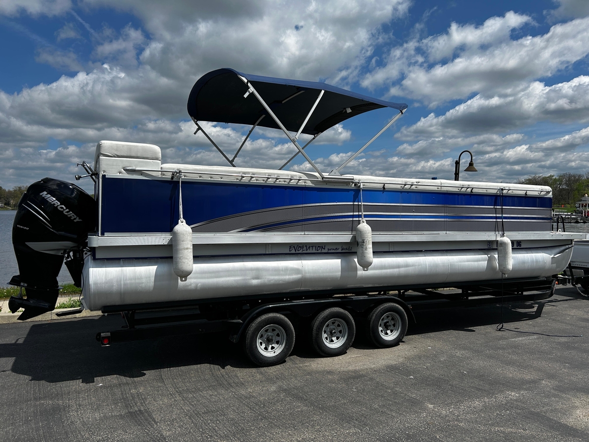 2005 Evolution 26 Tritoon - Sold Boat