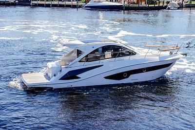 BOATZON | Evolve 400HT 2021 BOATZON | Evolve 400HT 2021