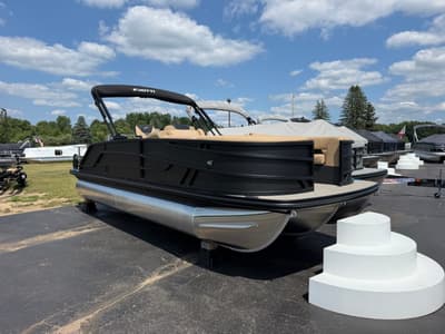 BOATZON | Evotti 500 Series Convertible Stern 521 2027