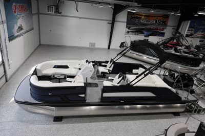 BOATZON | Evotti 523 CS Tritoon 2026